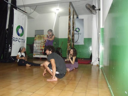 III MOSTRA PÉ NA RUA - OFICINA CIRCO NA COMUNIDADE, CIA PALHAÇOS DE RUA 